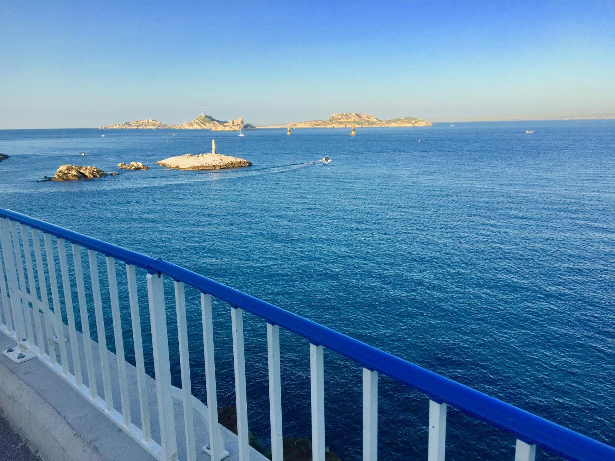 Vue Mer Le Panoramique Vieux-Port De Marseilles Exterior foto